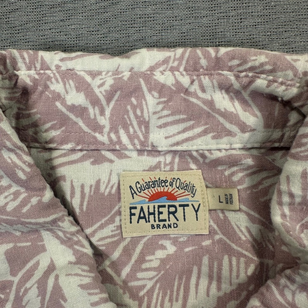 Faherty Shirt Men's L Pink Floral Short Sleeve Button Down Casual Hawaiian AOP - Picture 3 of 8